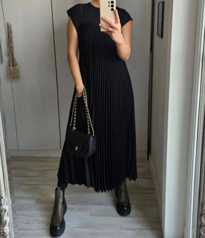 Eden - Classic Comfort Fit Dress