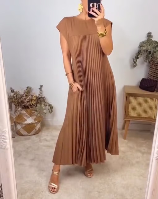 Eden - Classic Comfort Fit Dress